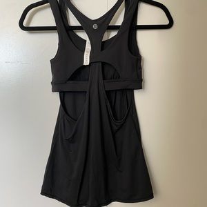 NWOT Lululemon black tank with bra